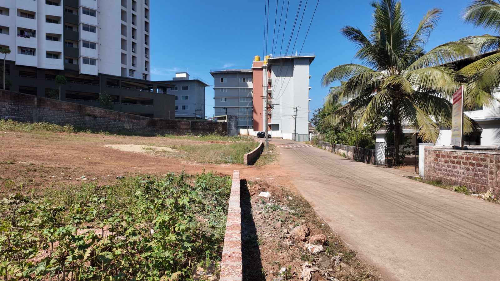 https://gruhalakshmihousing.com/wp-content/uploads/2025/01/WhatsApp-Image-2025-01-16-at-3.01.51-PM.jpeg