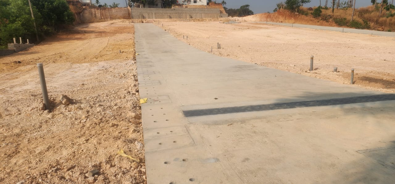 https://gruhalakshmihousing.com/wp-content/uploads/2025/02/WhatsApp-Image-2025-02-12-at-17.39.41-1.jpeg